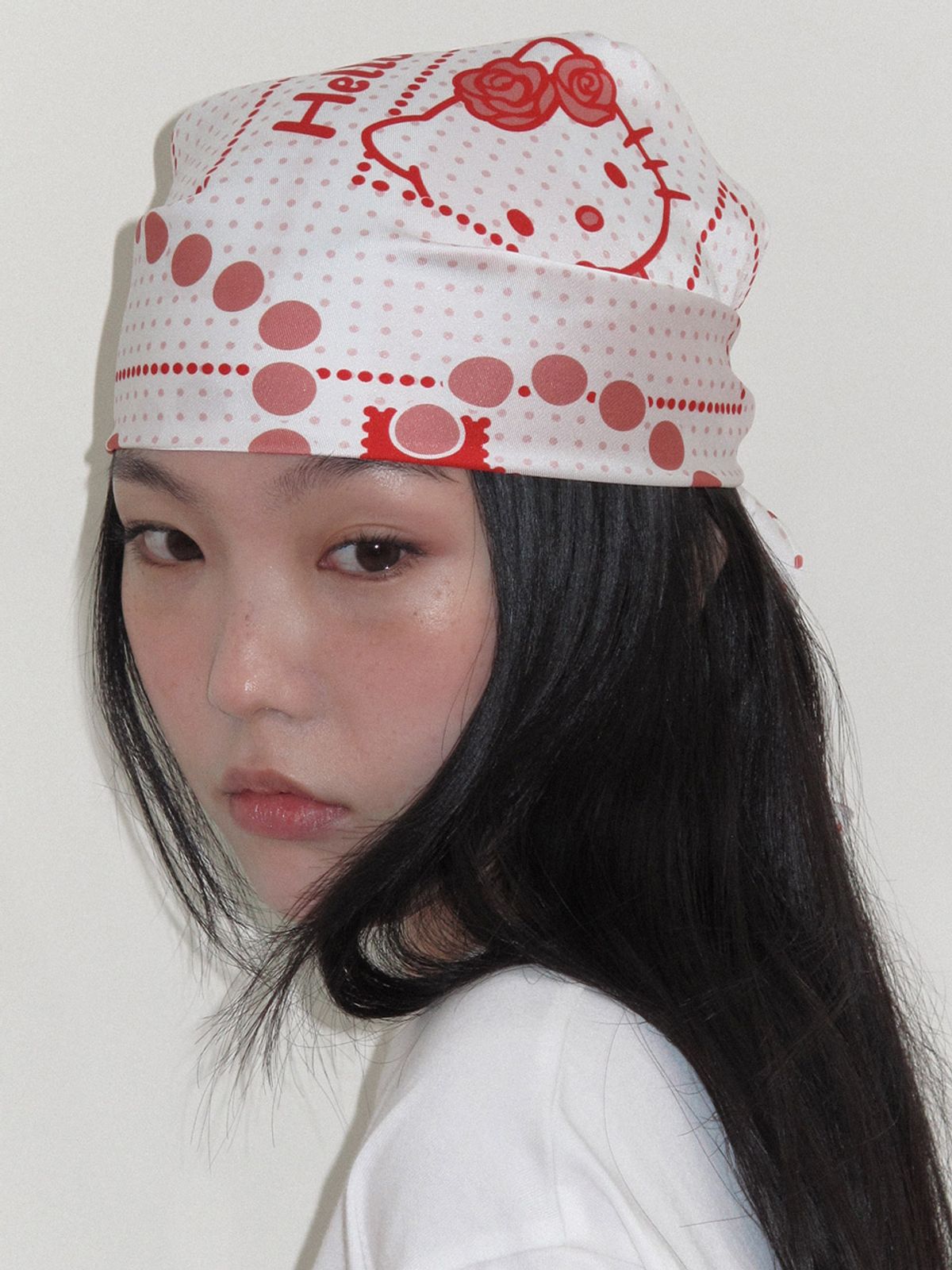 레이브(RAIVE) RAIVE X HELLO KITTY Scarf in Red UF6SX132-63