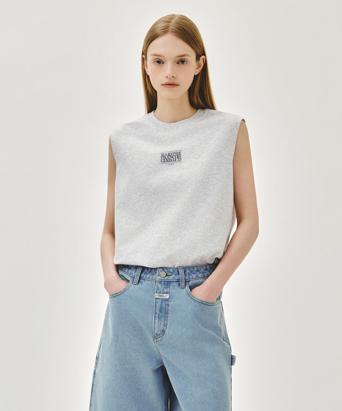 마리떼 프랑소와 저버(MARITHÉ + FRANҪOIS GIRBAUD) SORONA COOL SMALL CLASSIC LOGO SLEEVELESS light heather gray