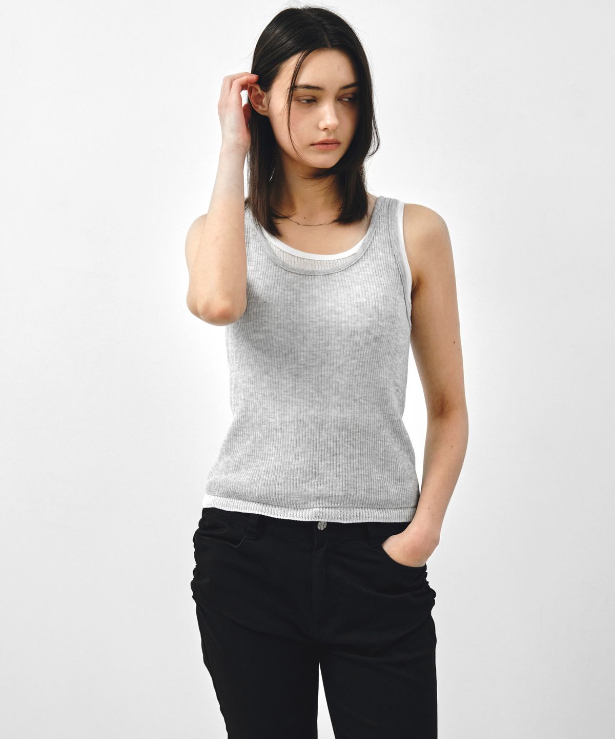 몽돌(MONGDOL) [SET] 레이어드 골지 니트 슬리브리스 그레이 MDKT117GRAY