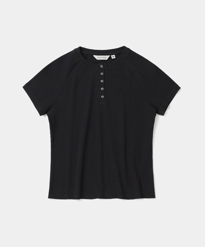 waffle henley neck s/s t-shirt(womens) black