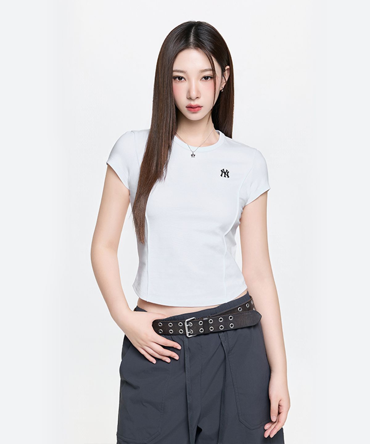 엠엘비(MLB) 여성 슬림 크롭핏 캡소매 반팔 티셔츠 NY (White)