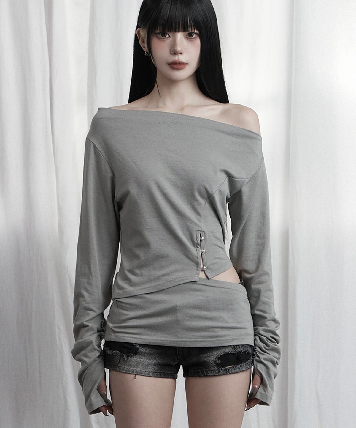 에트오소메(ETRE AU SOMMET) Cut-Out Open Long Sleeve (Gray)