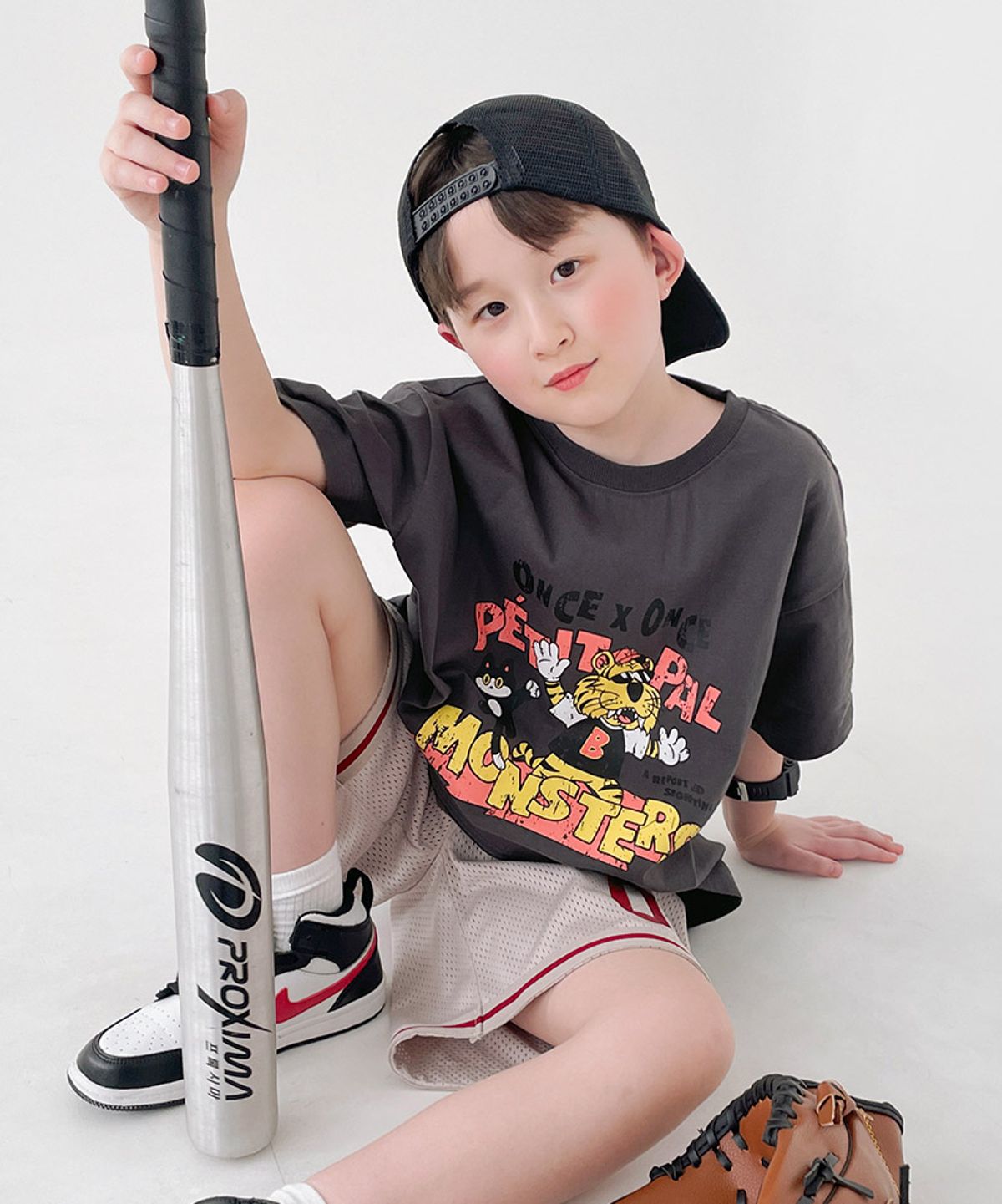 베리클로젯(BERRYCLOSET) 몬스터 솔리드 반팔티