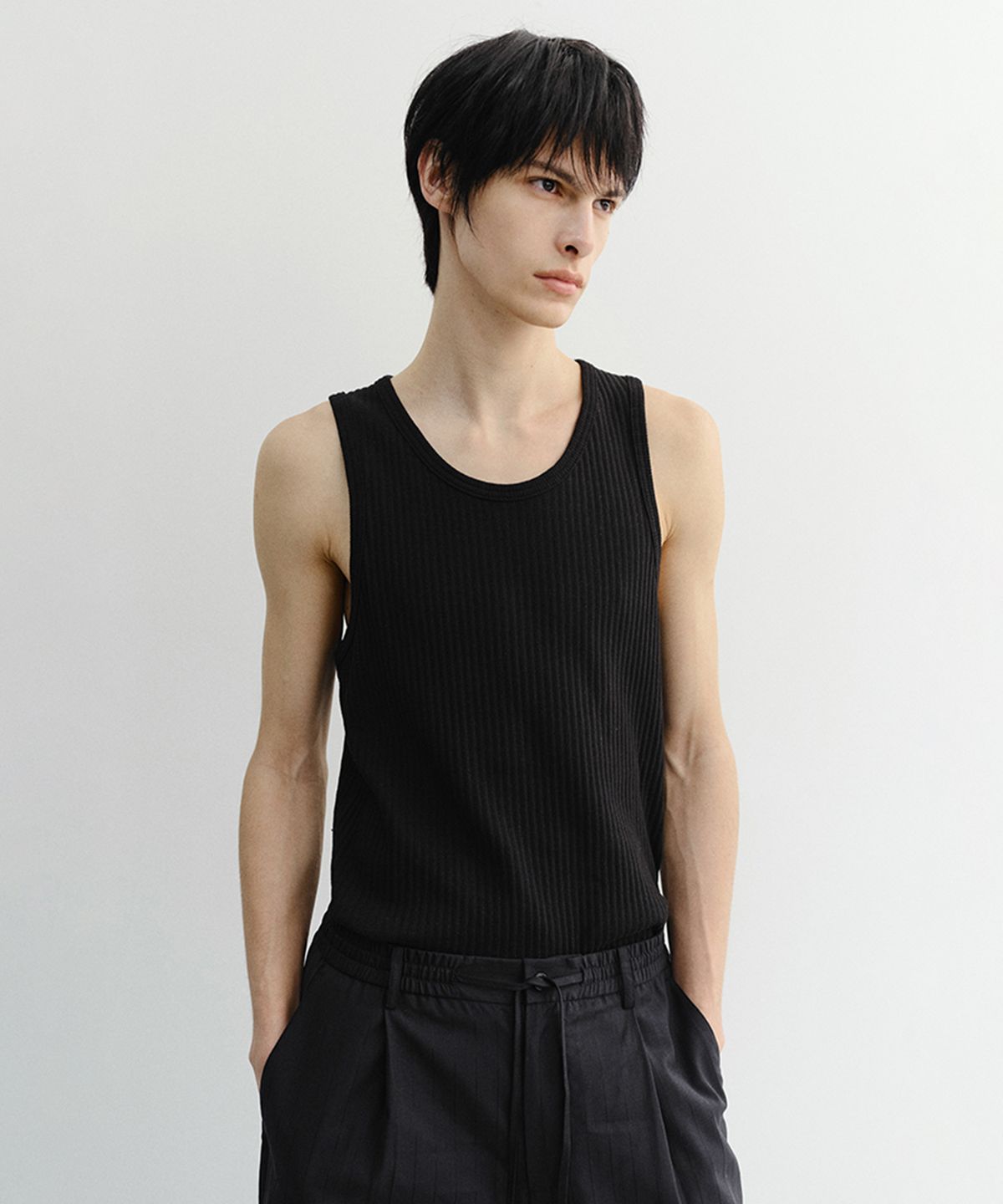 던스트 포 맨(DUNST FOR MEN) RELAXED SLEEVELESS TOP_UDTS6B321_BLACK