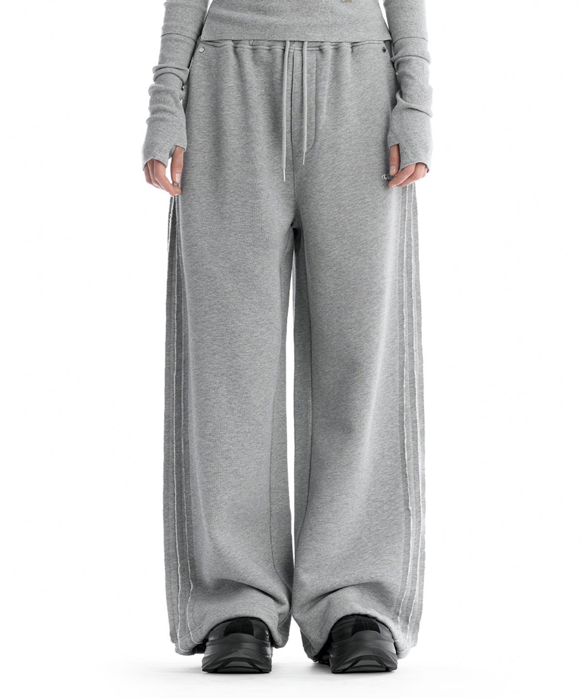 트리밍버드(TREEMINGBIRD) TMB Raw Cut Sweat Set-Up Pants [ Melange Gray ]