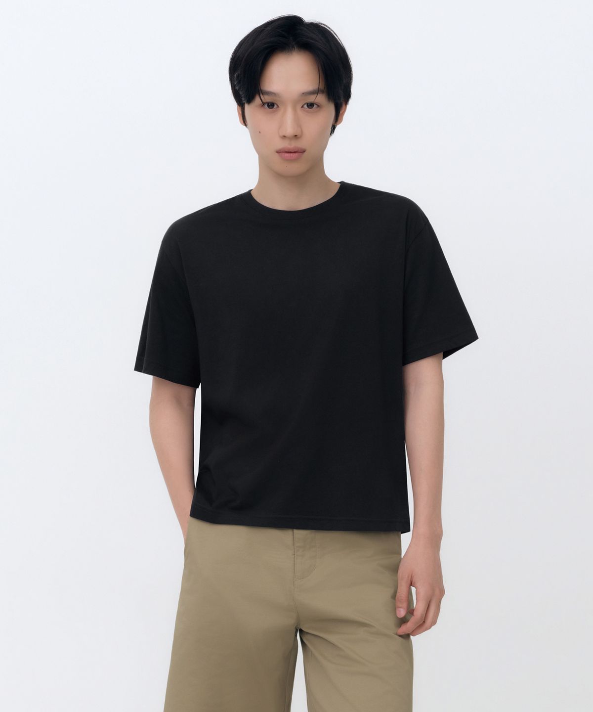 무신사 스탠다드(MUSINSA STANDARD) [쿨탠다드] 레귤러 크롭 티셔츠 [블랙]