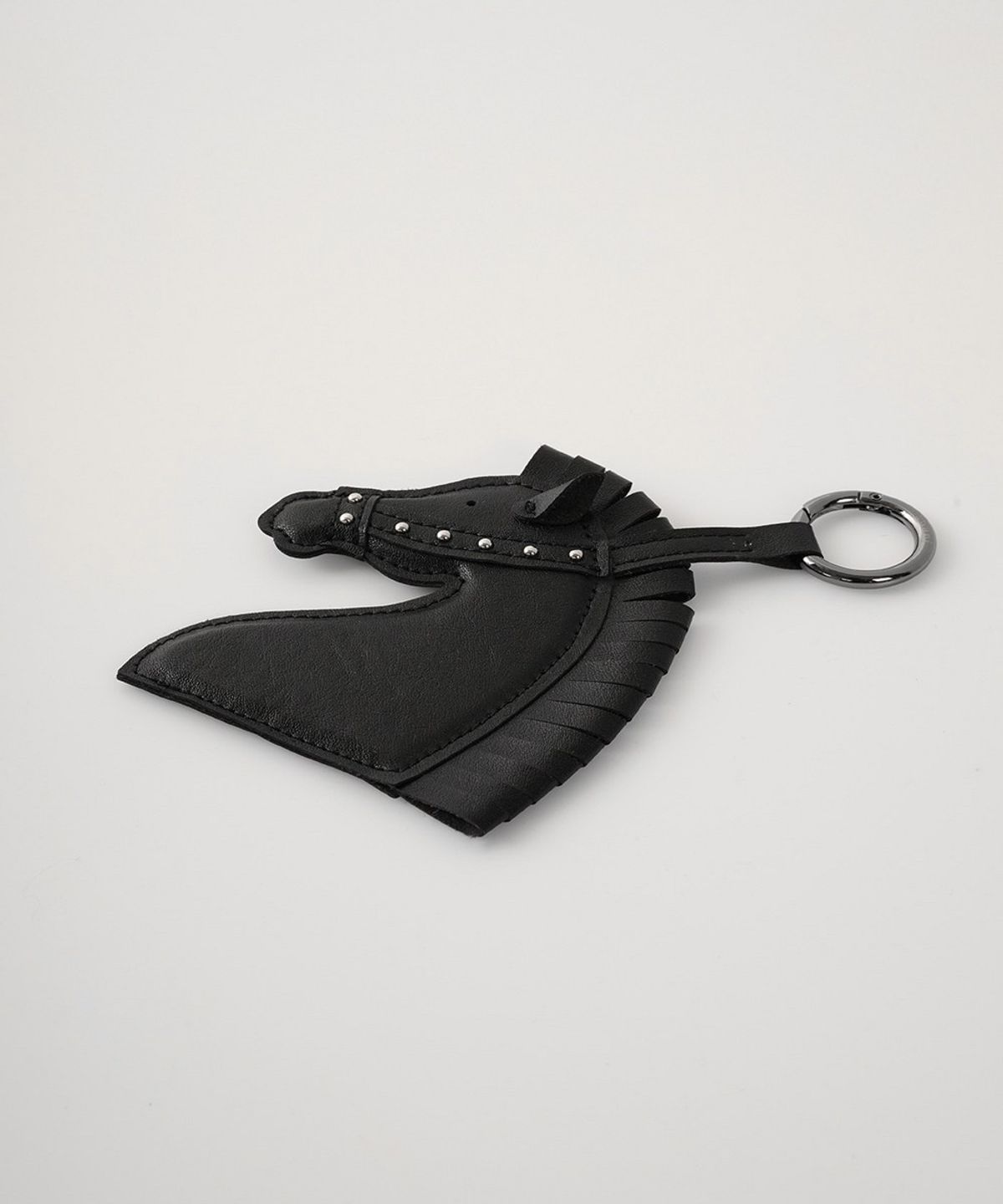 콰니(KWANI) Glow Horse Charm Wild Black