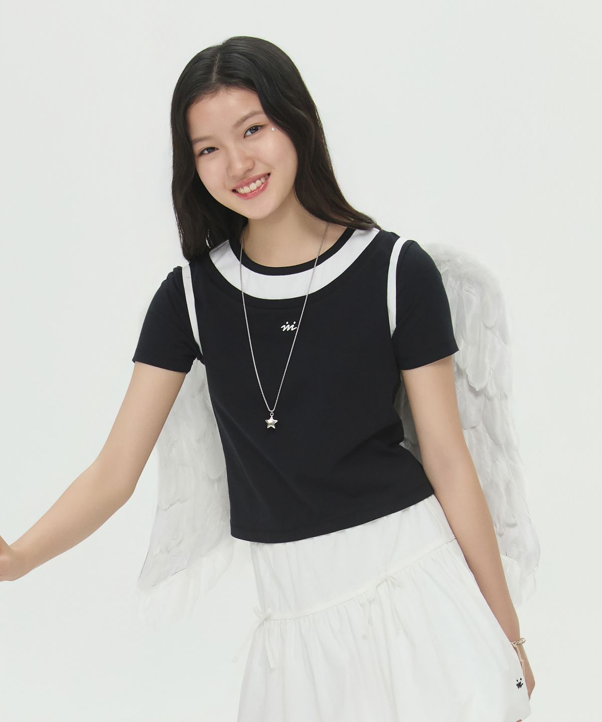 아이엠아이(IAMI) KM45372 주니어 넥라인 레이어드티셔츠