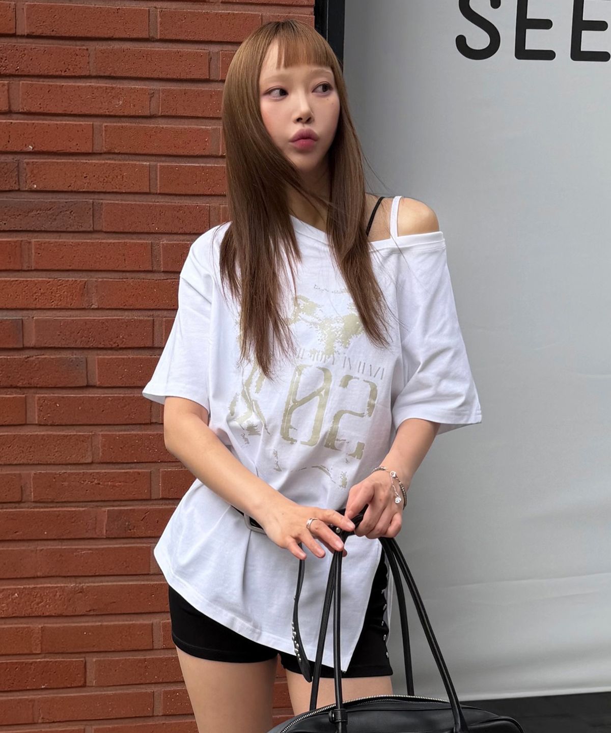레더리(LEATHERY) 빈티지 슬릿 원숄더 반팔 티셔츠 [WHITE]