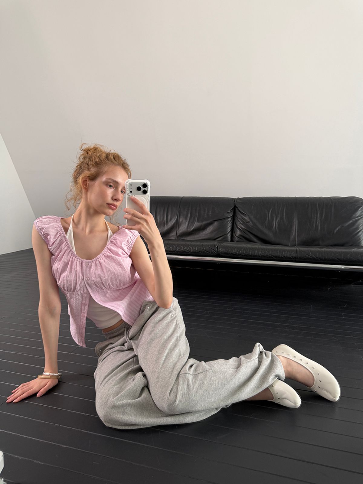 아수라(ASURA) LINE OFF-SHOULDER BLOUSE (PINK)