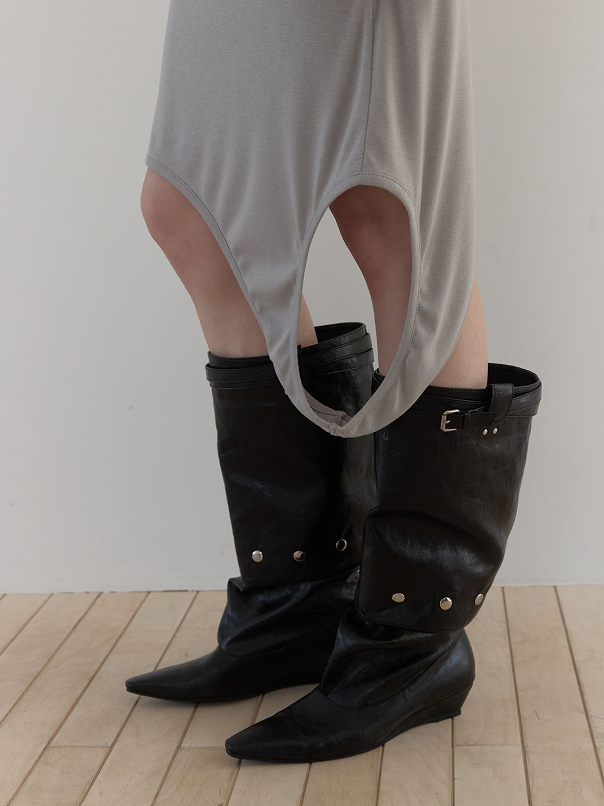 아수라(ASURA) MULTI BUTTON BOOTS (BLACK)