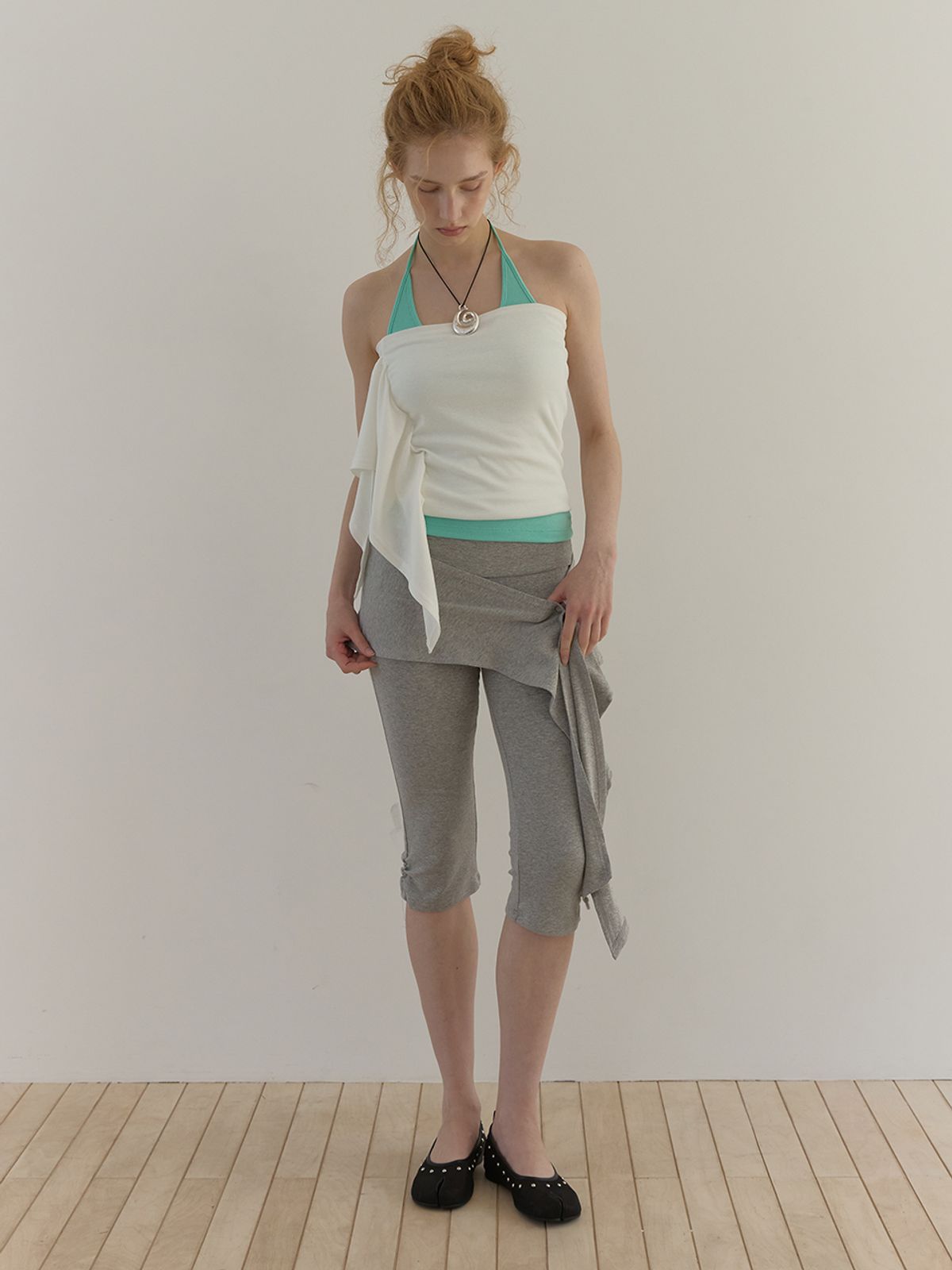 아수라(ASURA) SCARF LAYERED CAPRI PANTS (MELANGE GREY)