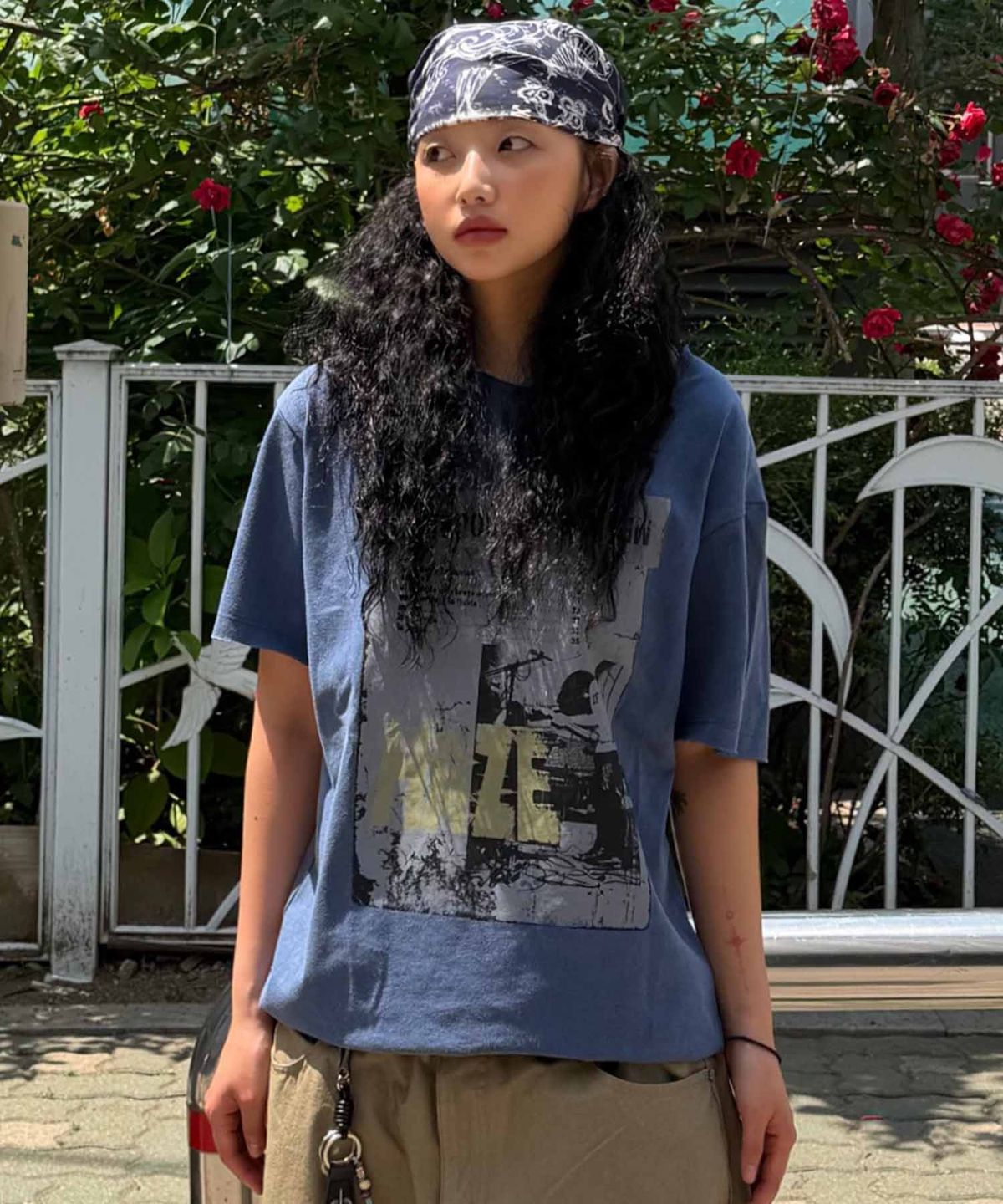 메아(MEA) VTG POSTER GRAPHIC T-SHIRT [DUTCH BLUE]