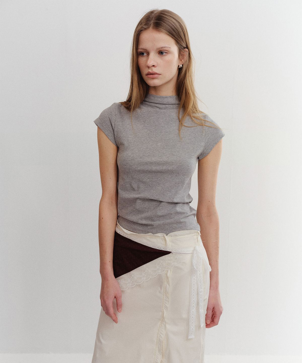 파로(FAHRO) CAP SLEEVE T SHIRT GREY