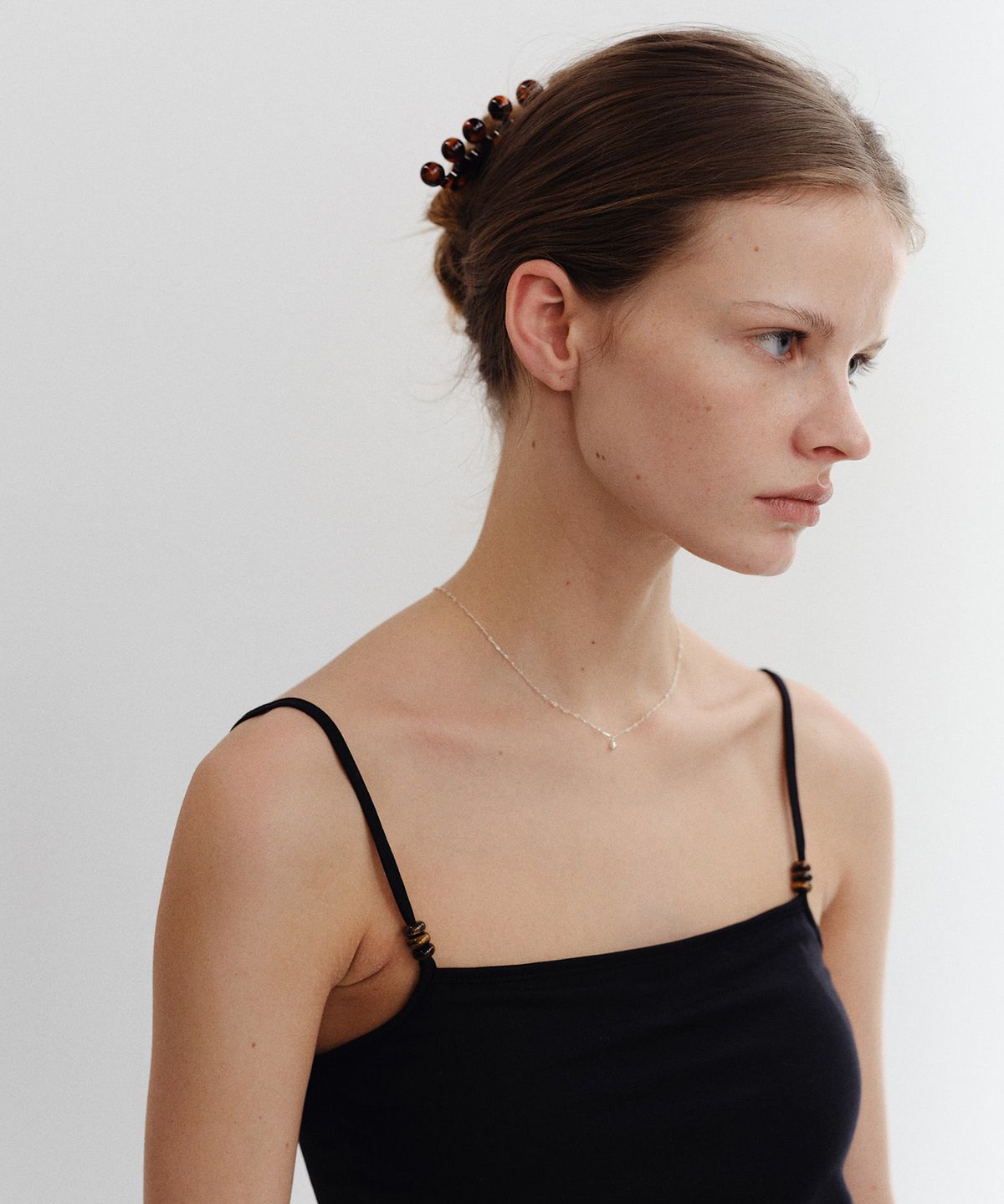 파로(FAHRO) NATURAL STONE SLEEVELESS TOP BLACK