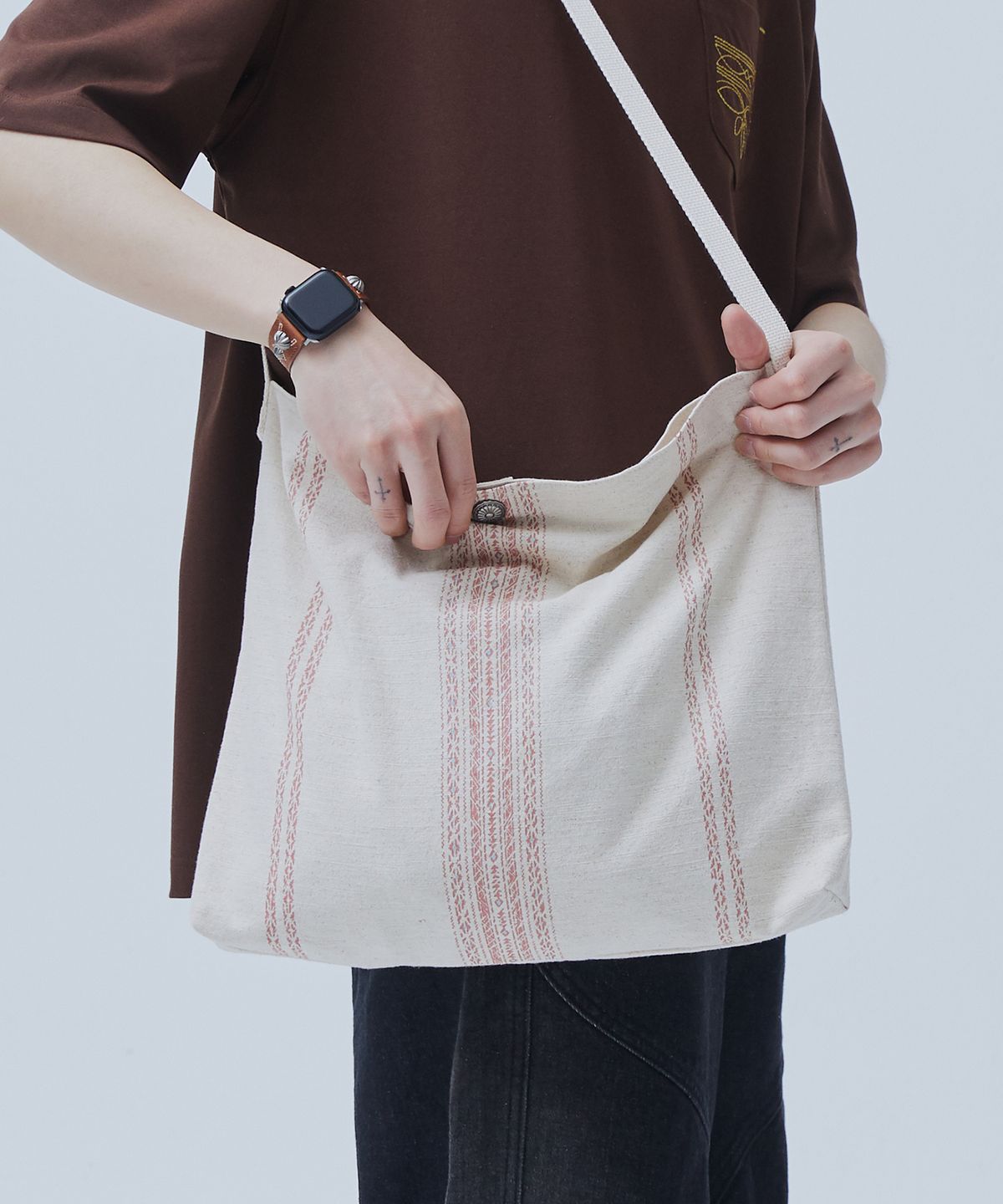 오가프(OGARP) Grain Ethnic Shoulder Eco Bag Red