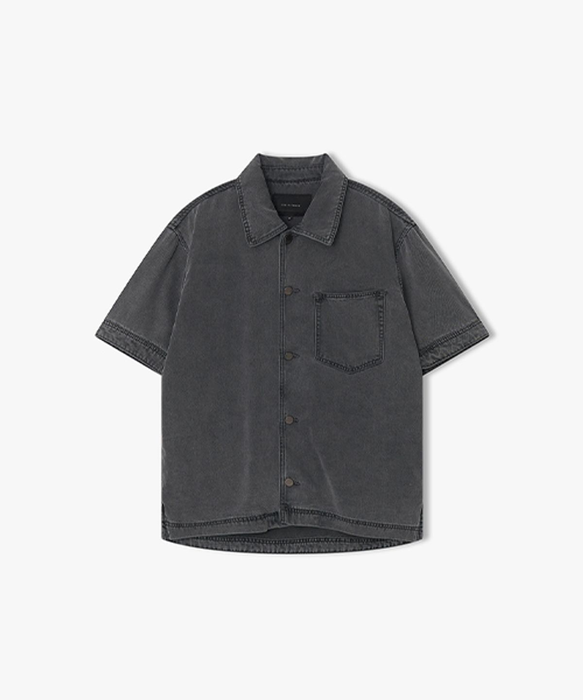 리버클래시(LIBERCLASSY) [26SS] LMM32780 그레이 워시드 데님 하프 셔켓