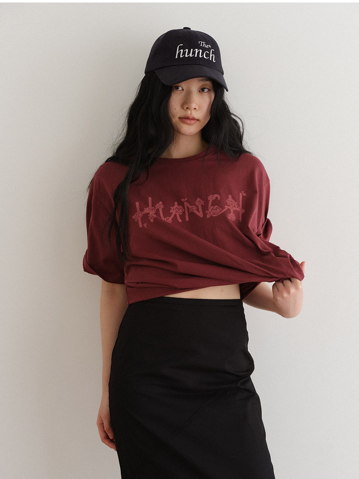 헌치(HUNCH) Rose Logo Graphic T-Shirt (2color)
