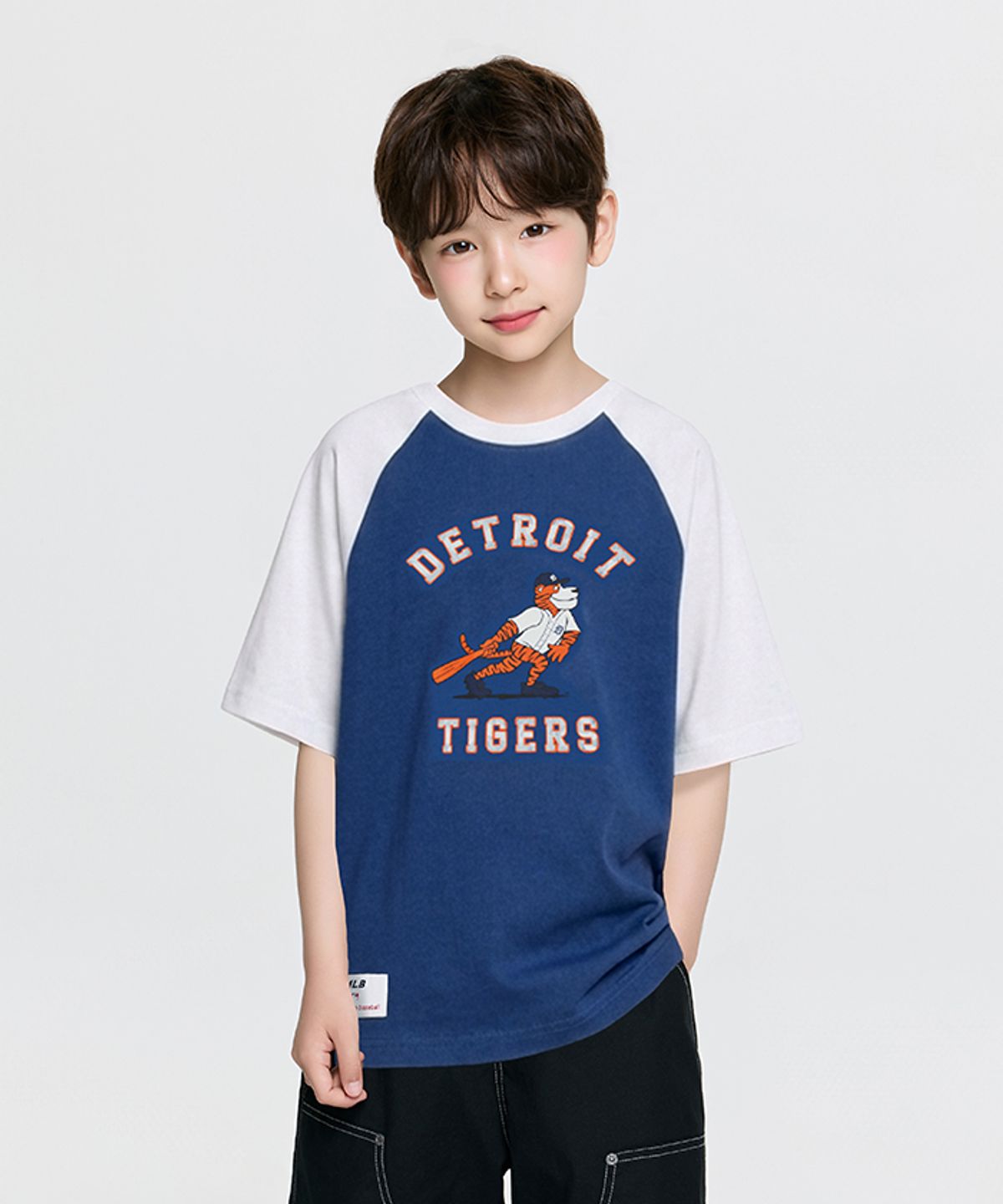 엠엘비 키즈(MLB KIDS) 스포티브 마스코트 배색 래글런 티셔츠 DET (White)