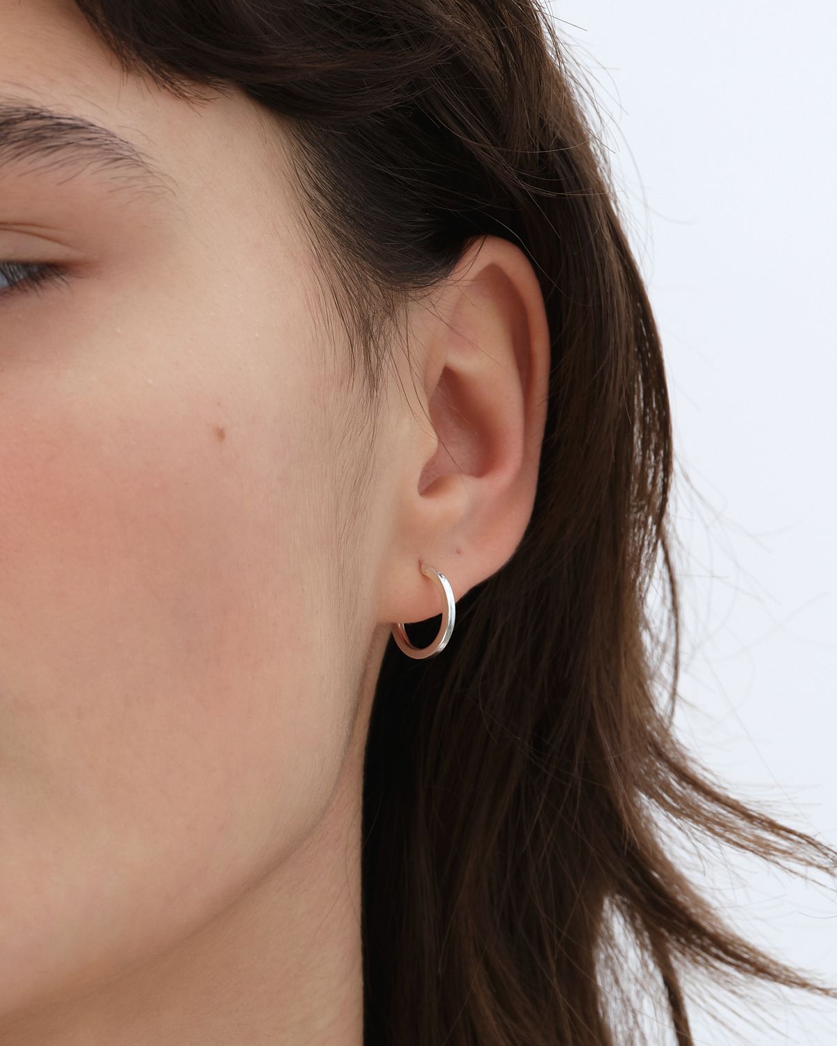 어나더레이어(ANOTHERLAYER) Light Simple Earring - Silver (silver925)