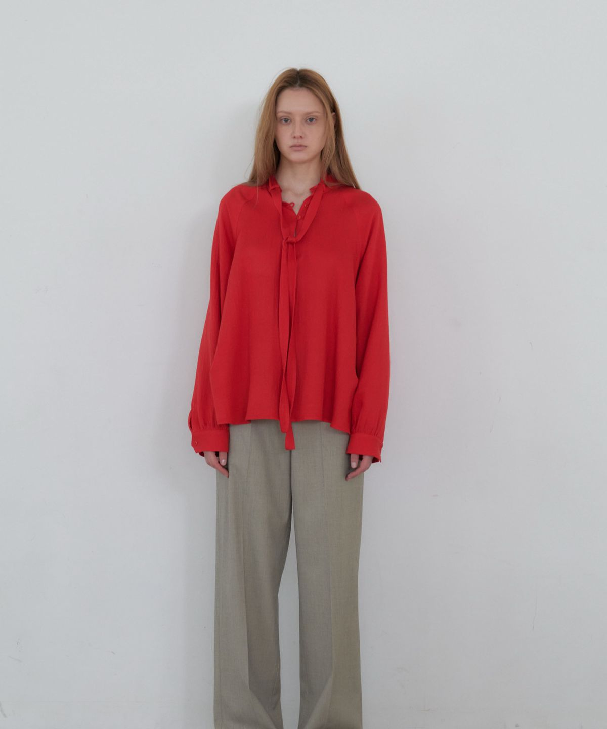 앤테(AENTE) Tie Shirring Blouse-Red