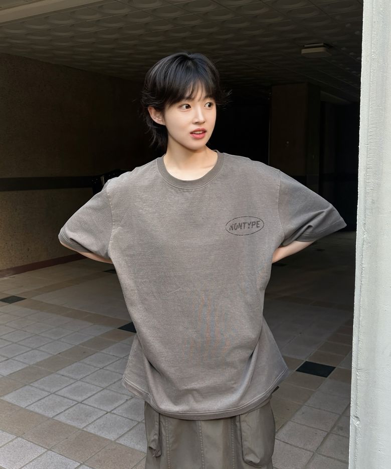FADED BACK PRINT SYMBOL T-SHIRT (BROWN)