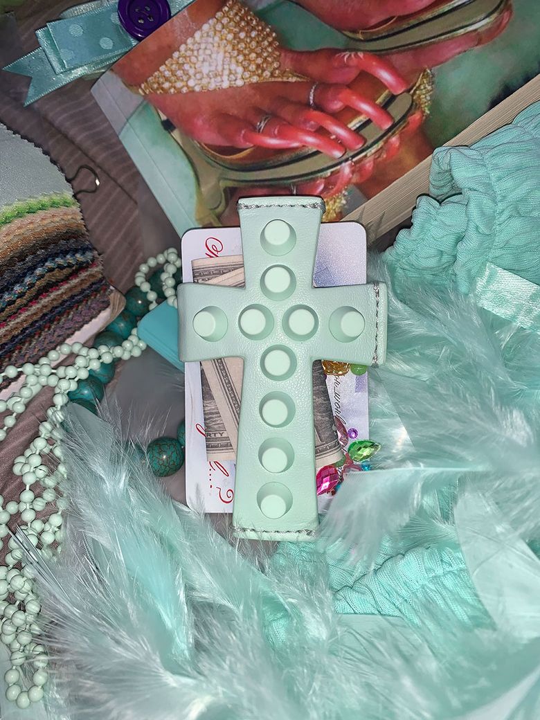 Cross Stud Strap Wallet Mint