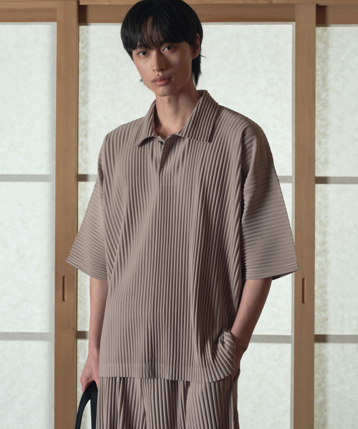 티엔지티(TNGT) Yoyogi Pleats Polo (Beige) TNTS6E212I2