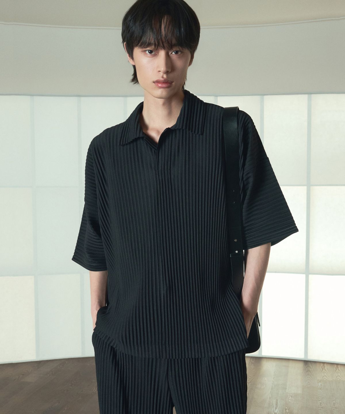 티엔지티(TNGT) Yoyogi Pleats Polo (Black) TNTS6E212BK