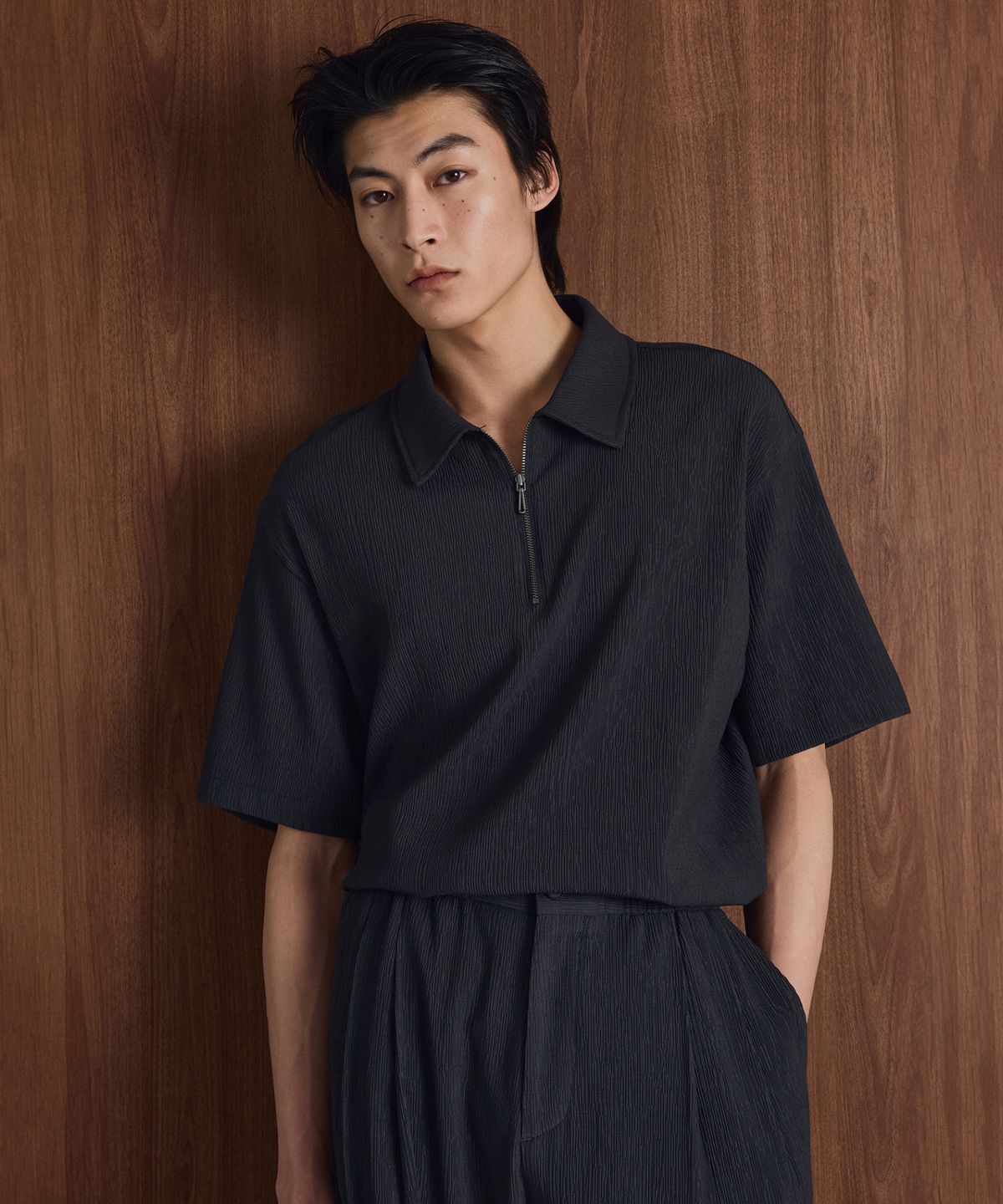 티엔지티(TNGT) Kinoshita Seersucker Quarter Zip (Grey) TNTS6E202G2