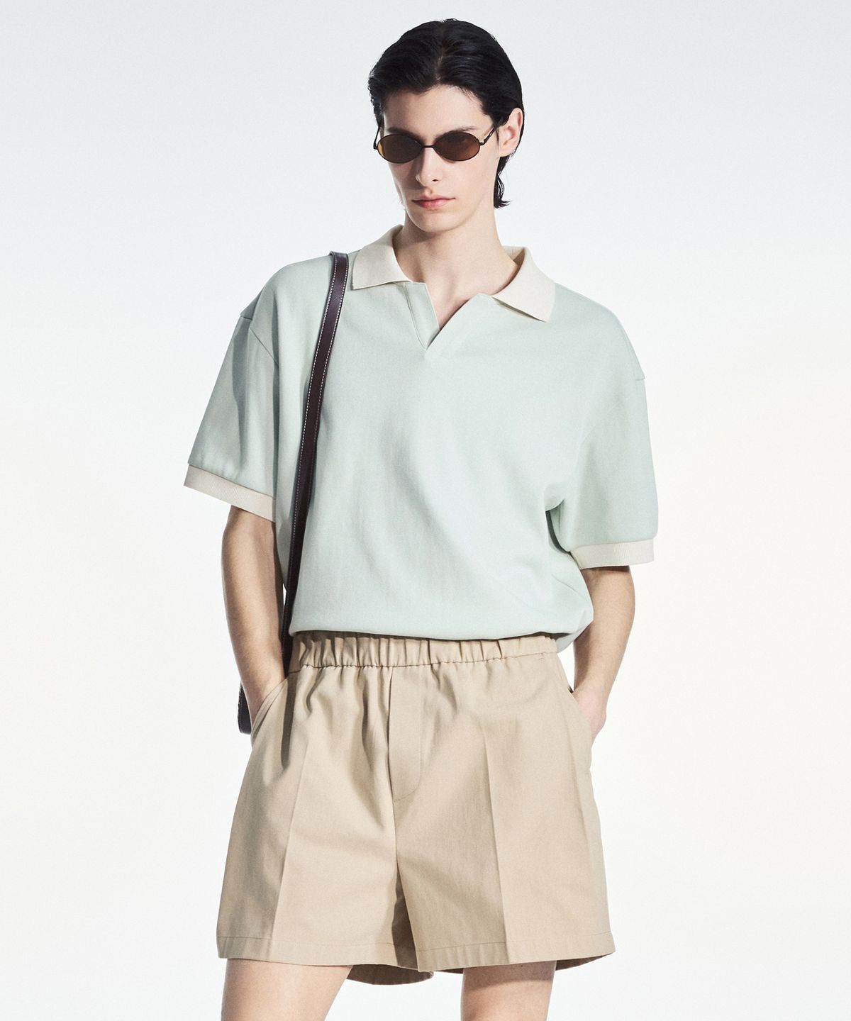티엔지티(TNGT) Contrast Slit Neck Tee (Pistachio Green) TNTS6E211E2