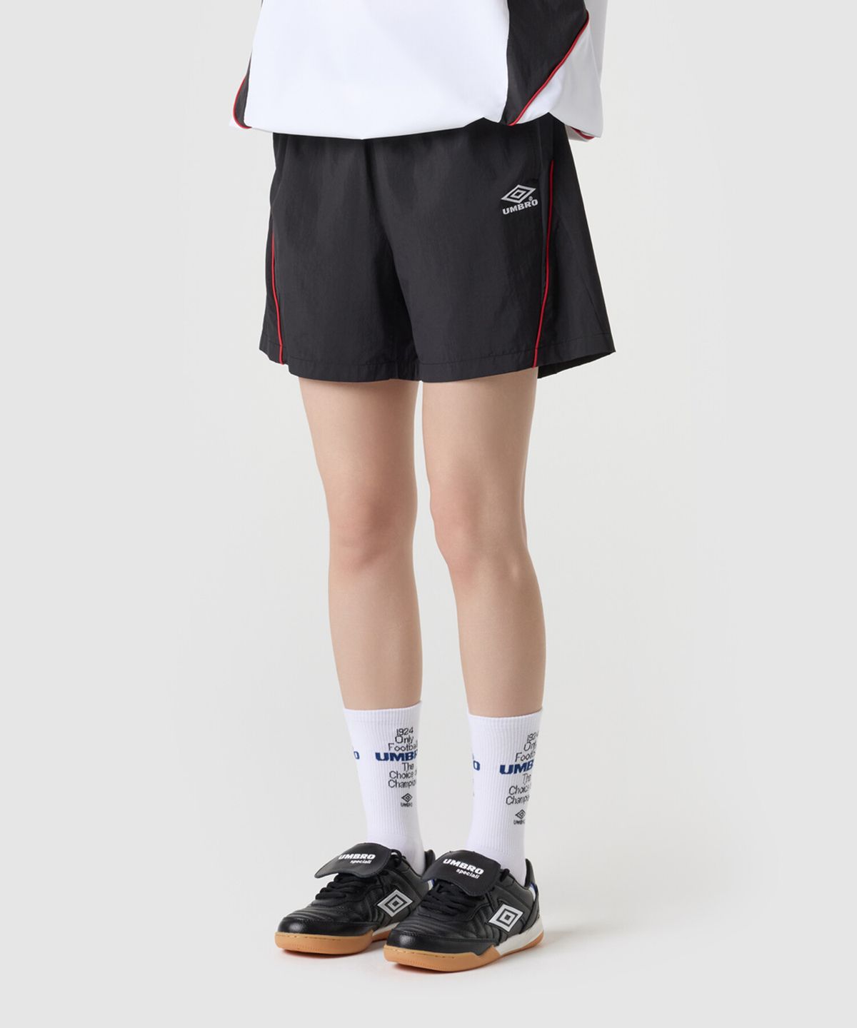 엄브로(UMBRO) HBL 풋볼 헤리티지 5부 반바지 블랙 UR223CHP51