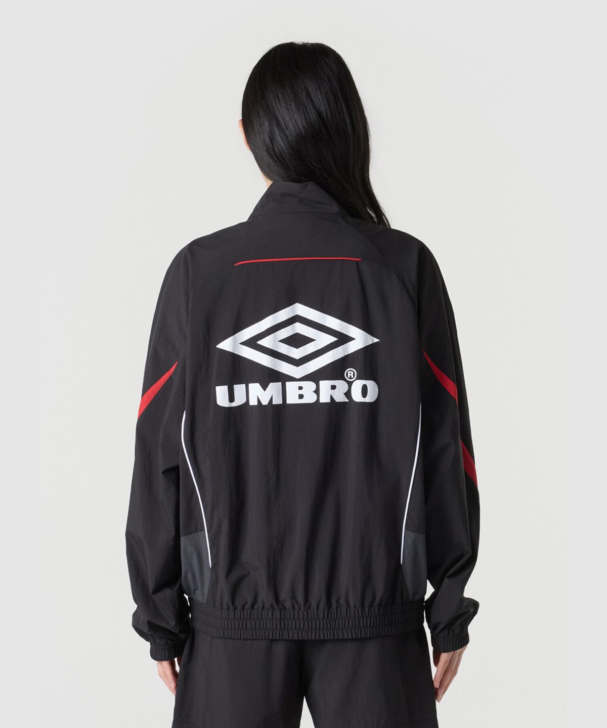 엄브로(UMBRO) HBL 풋볼 헤리티지 바람막이 자켓 블랙 UR221CJK51