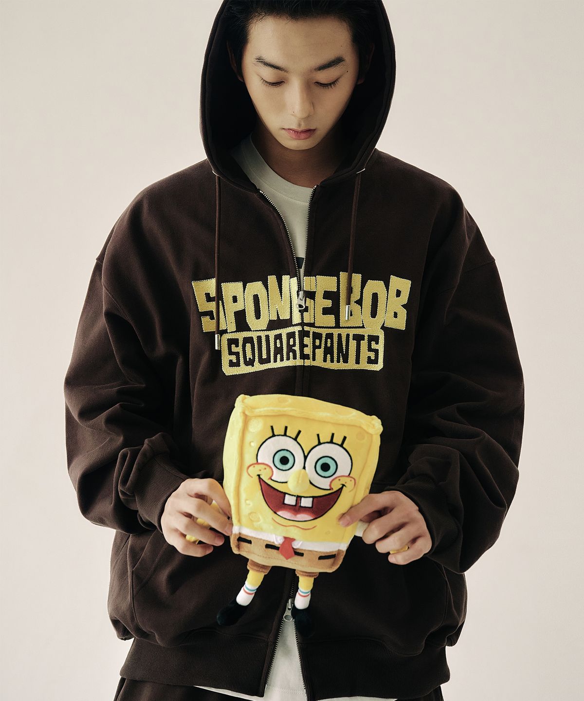 아크메드라비(ACME DE LA VIE) SPONGEBOB FRIENDS HOODIE ZIP UP