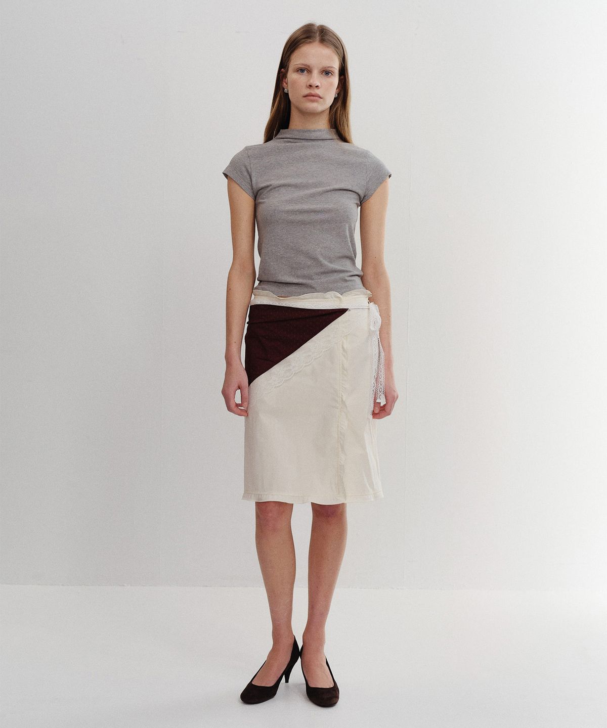 파로(FAHRO) RUFFLE MIDI SKIRT CREAM