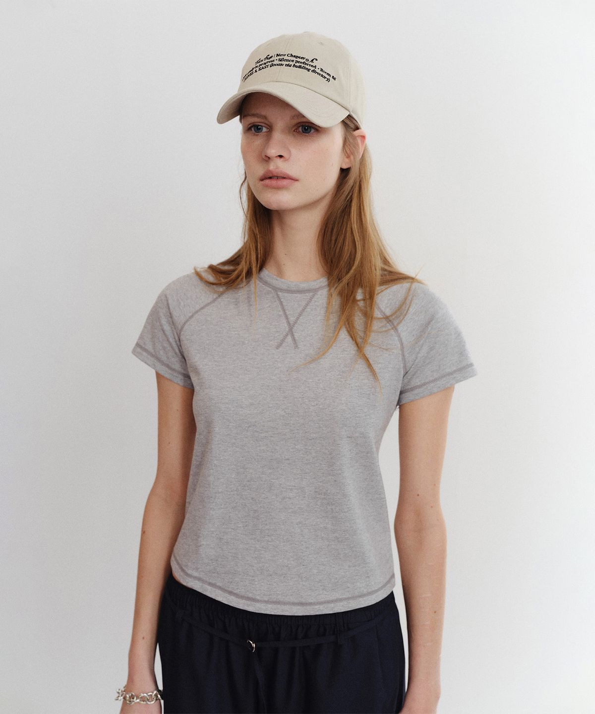 파로(FAHRO) TURN PAGE CAP BEIGE