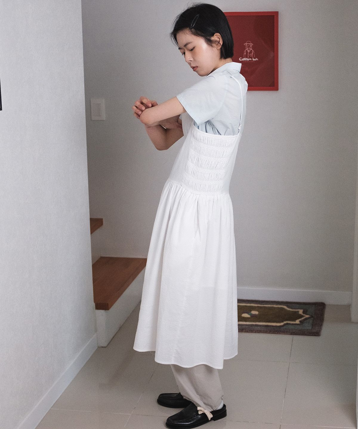 코튼벨(COTTON BELL) 시어서커 스모크 원피스 - White
