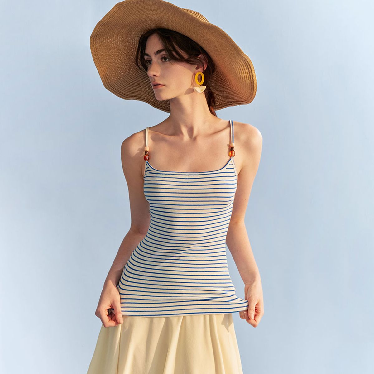 와이와이아이엠(YYIAM) YY_Striped backless camisole_2color