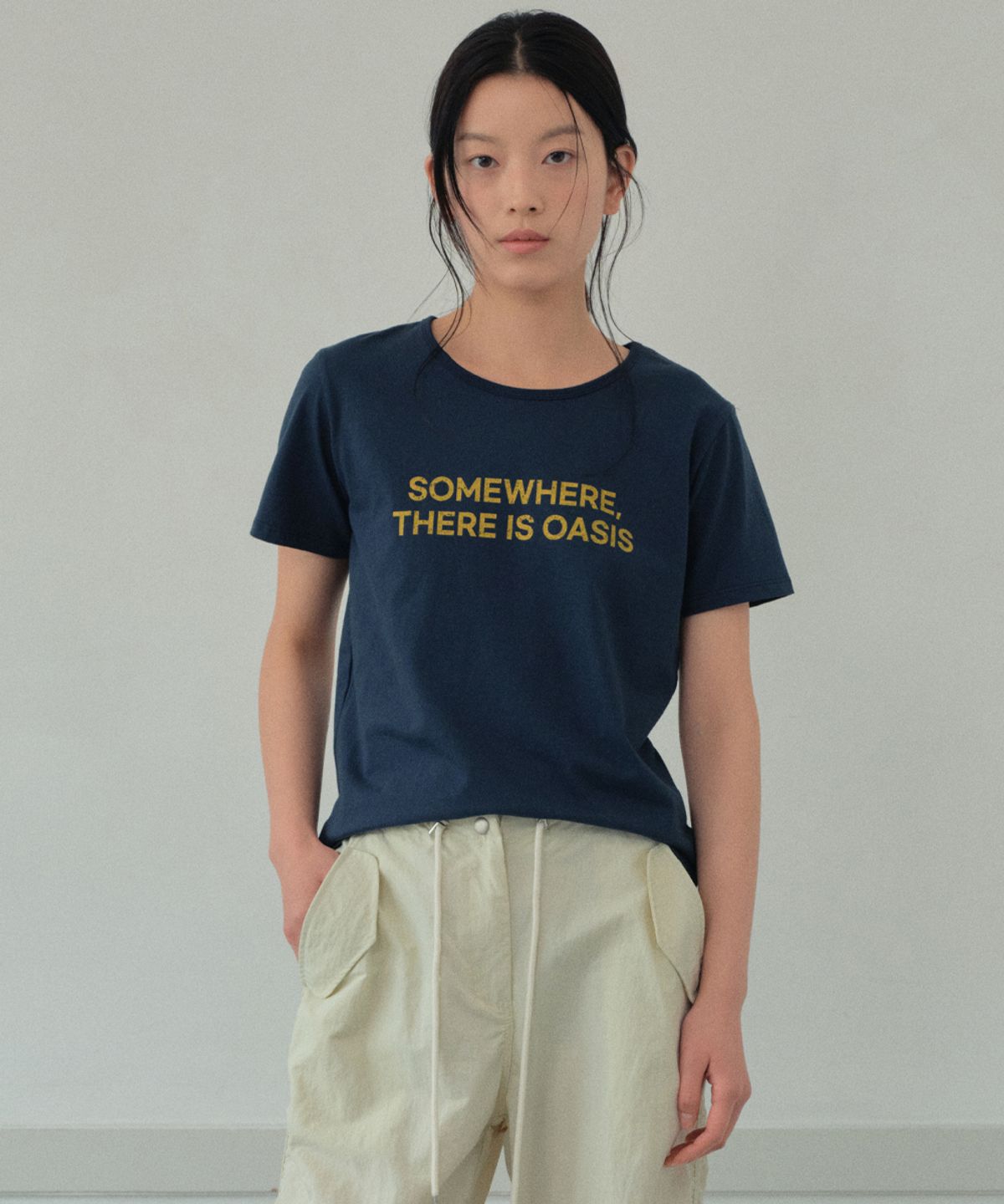 웬즈데이오아시스 포 우먼(WEDNESDAYOASISFORWOMEN) 썸웨어 실켓 하프 티셔츠_NAVY(WB6TP34)