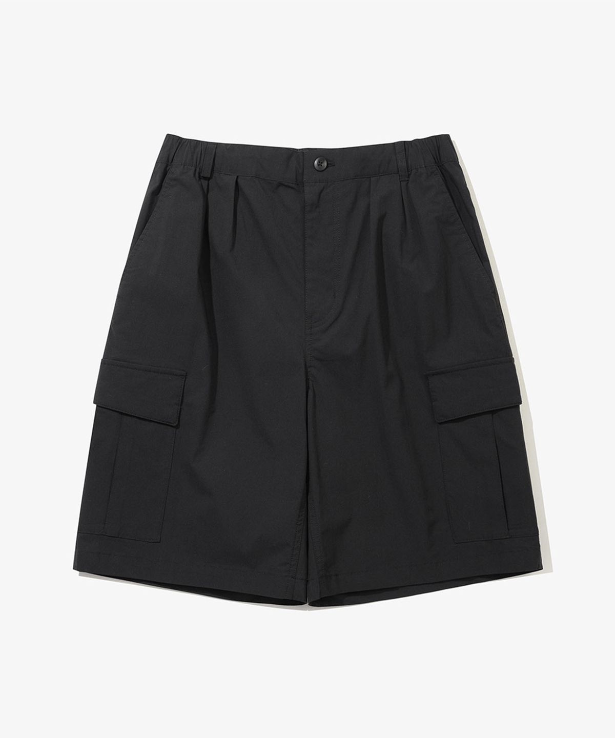 뉴에라(NEW ERA) 카고 하프 팬츠 블랙