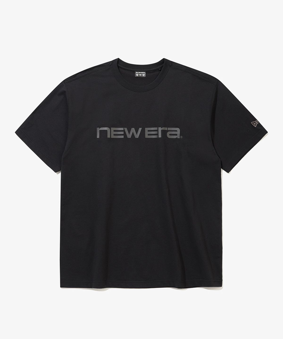 뉴에라(NEW ERA) 워드마크 로고 베이직 티셔츠 블랙