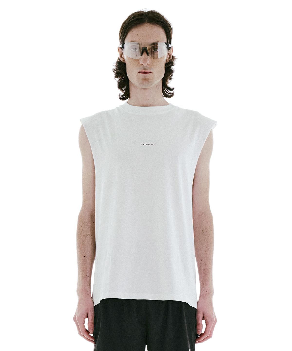 콜드웜(COLDWARM) Raw Cut Sleeveless (Off-White)