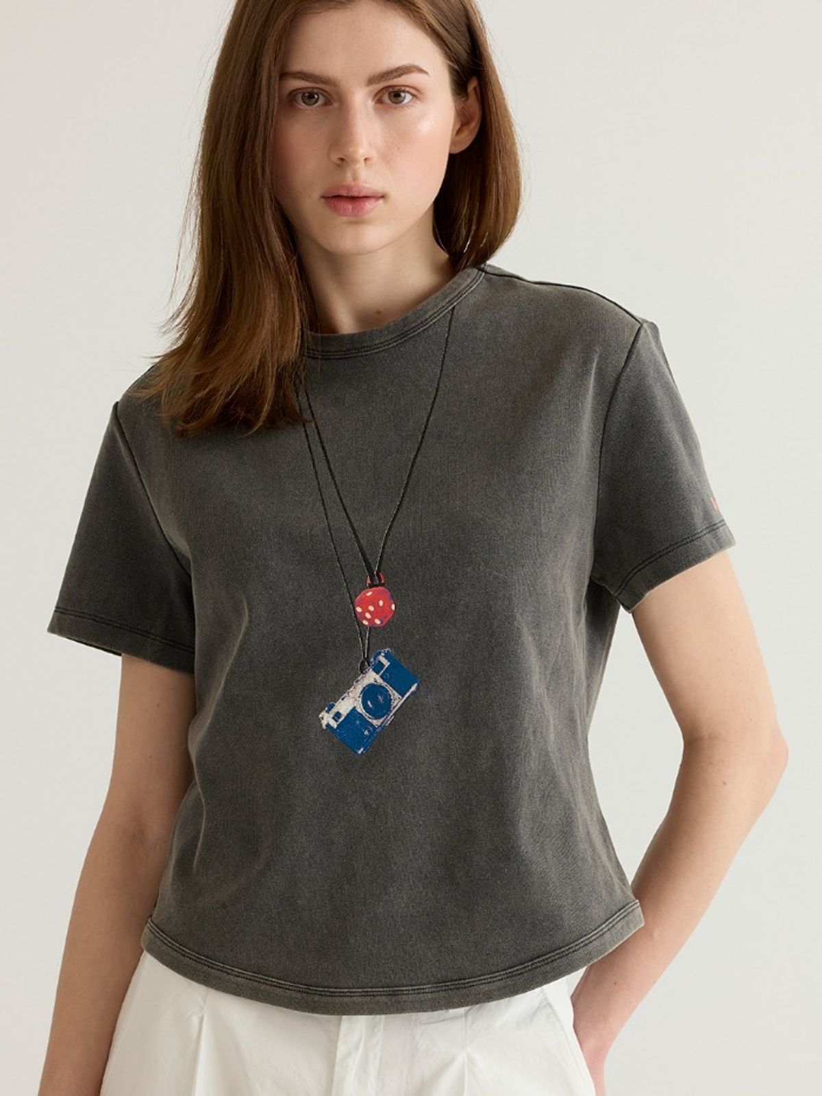 레이허(RAYHER) NECKLACE GRAPHIC TEE