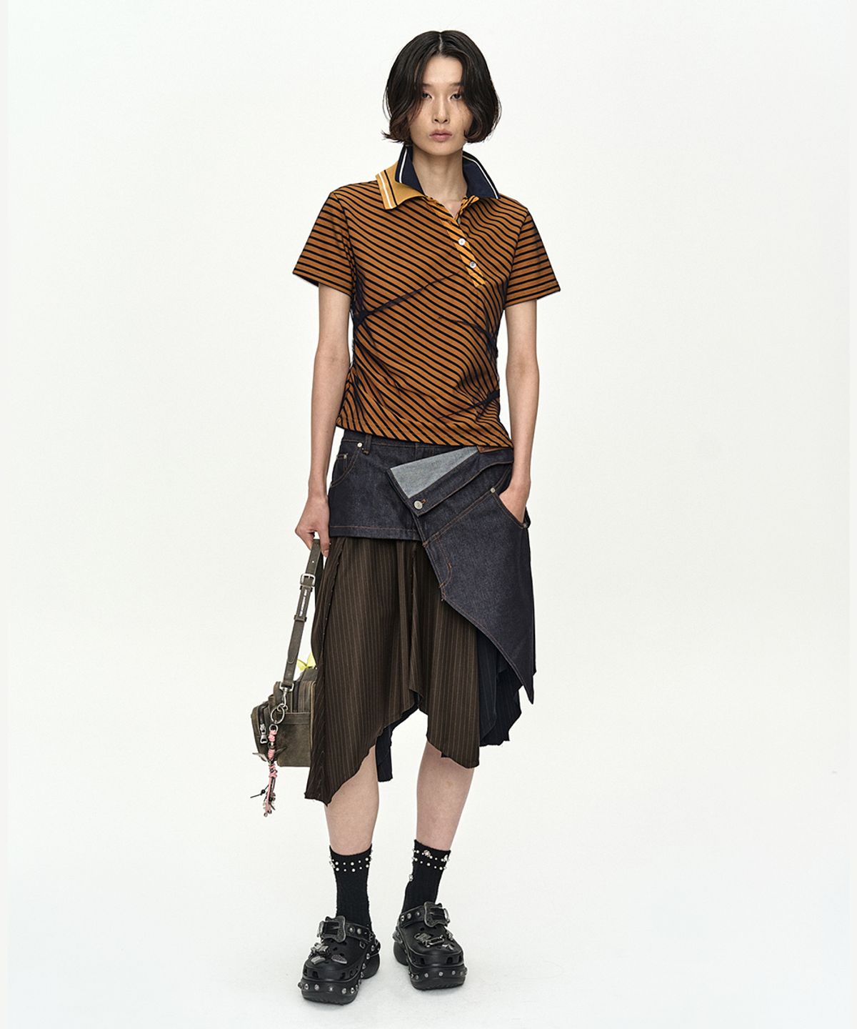 앤더슨벨(ADSB ANDERSSON BELL) RIGID TURN-OVER ASYMMETRIC SKIRT apa913w(NAVY/BROWN)
