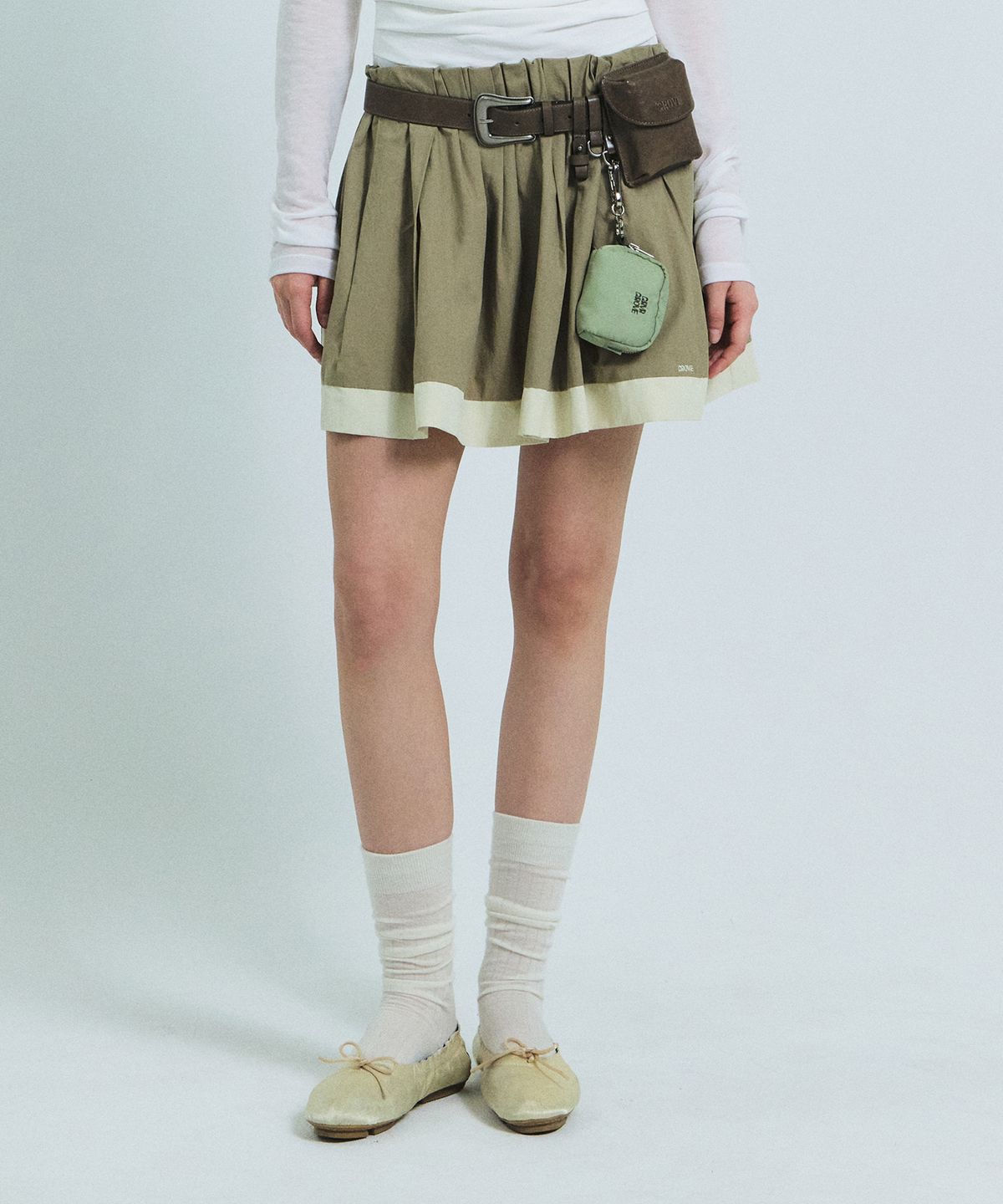 그로브(GROVE) JULI FLARE SKIRT (BEIGE)