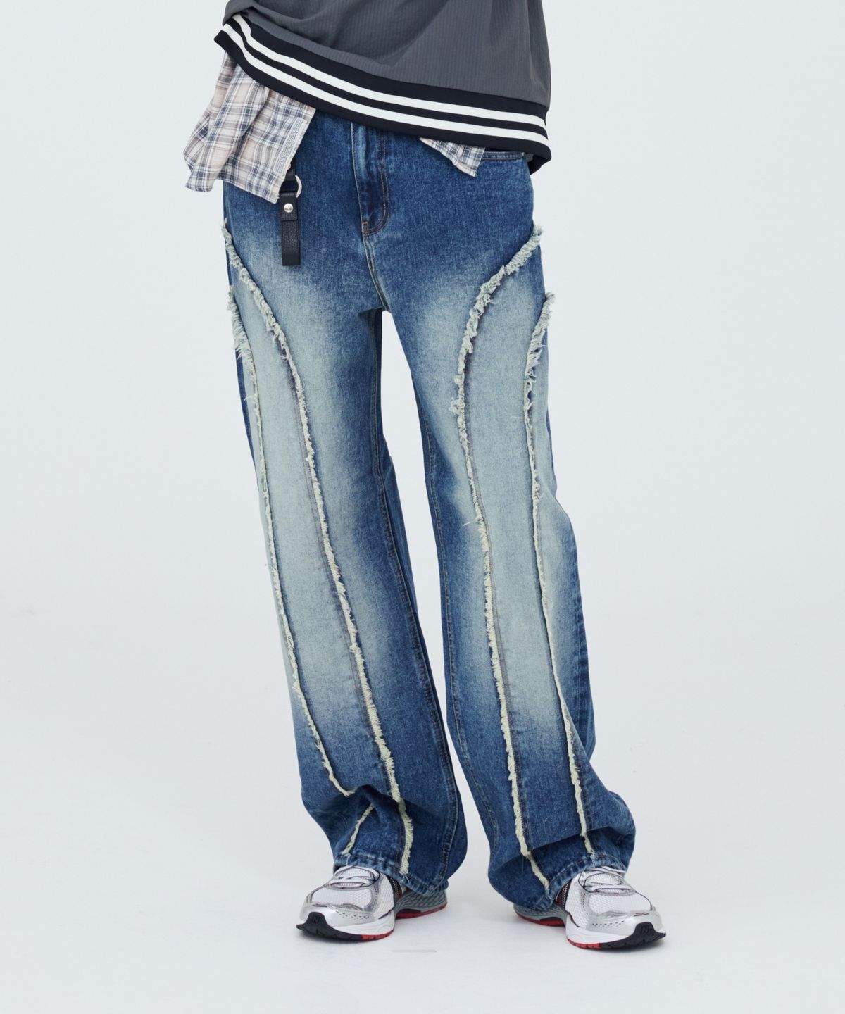 모덴아르더(MODEN ARDOR) 컷 오프 라운드 트랙 와이드 데님 (중청)
