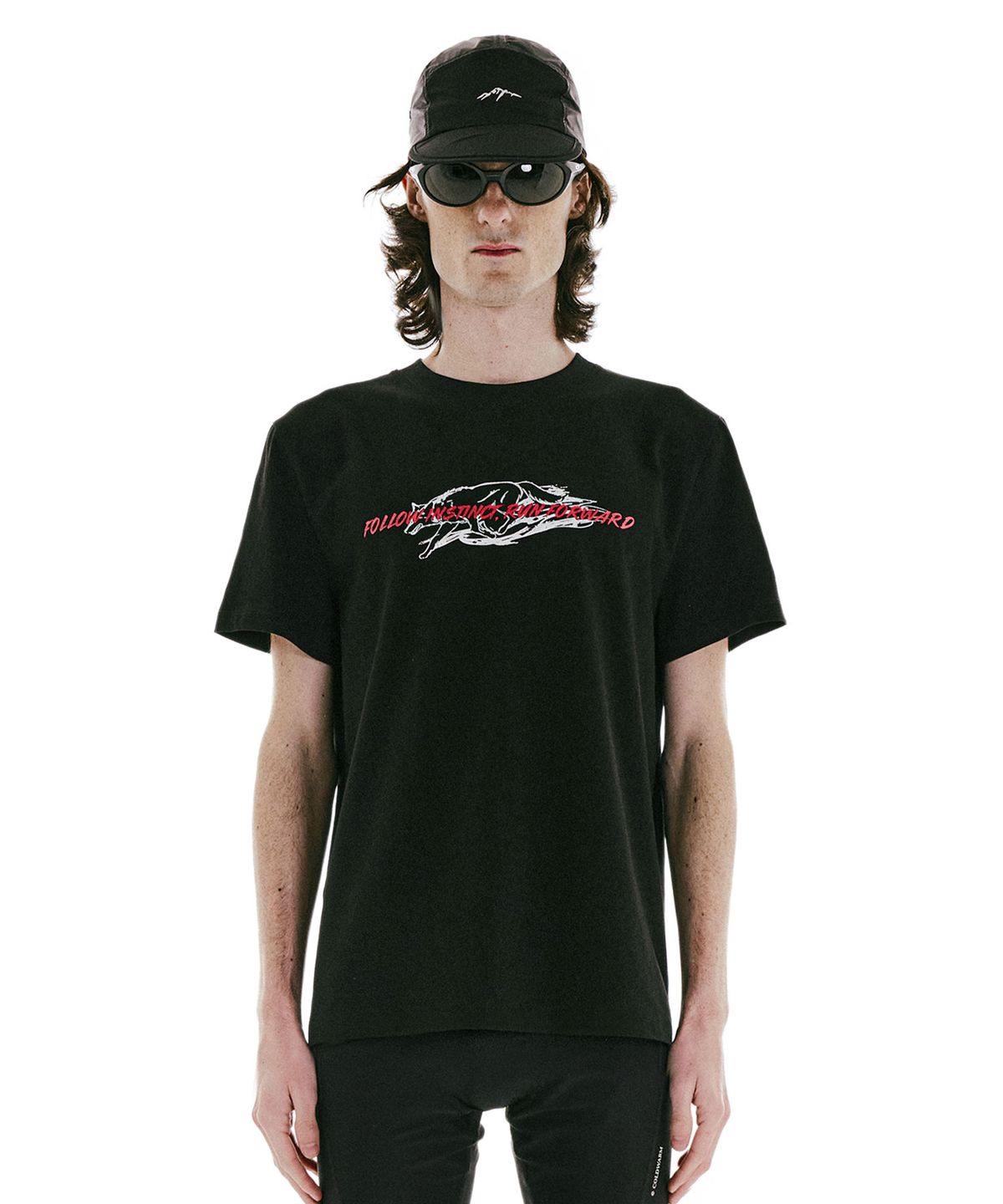 콜드웜(COLDWARM) Instinct Graphic T-Shirt (Black)