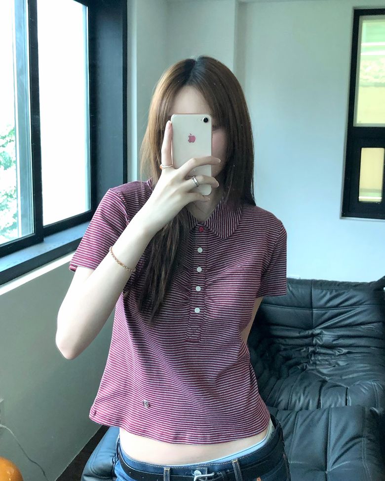 ROUND COLLAR SHIRRING S/S TEE(STRIPE RED)