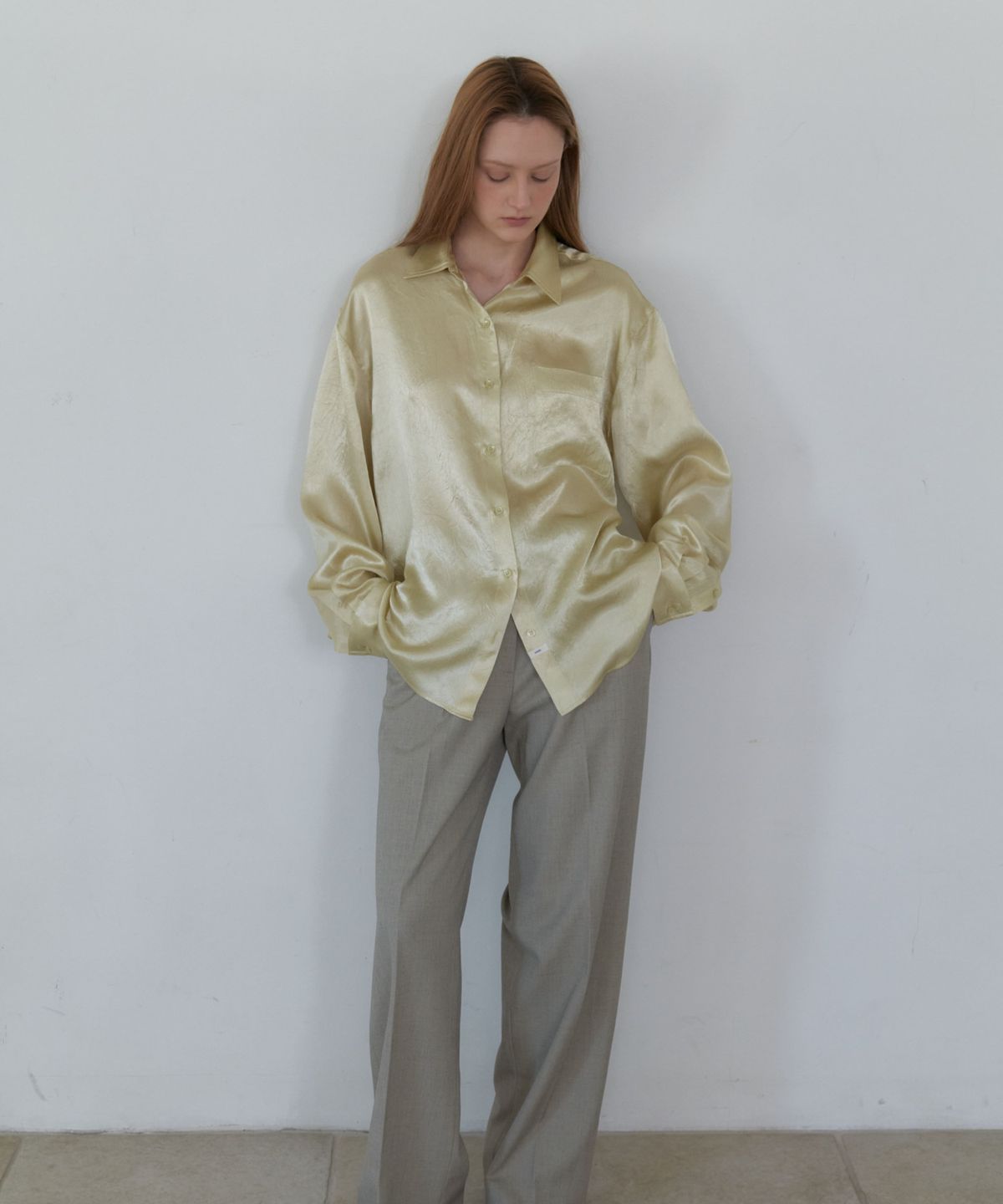 앤테(AENTE) Satin Crinkle Oversized Shirt - Olive Butter