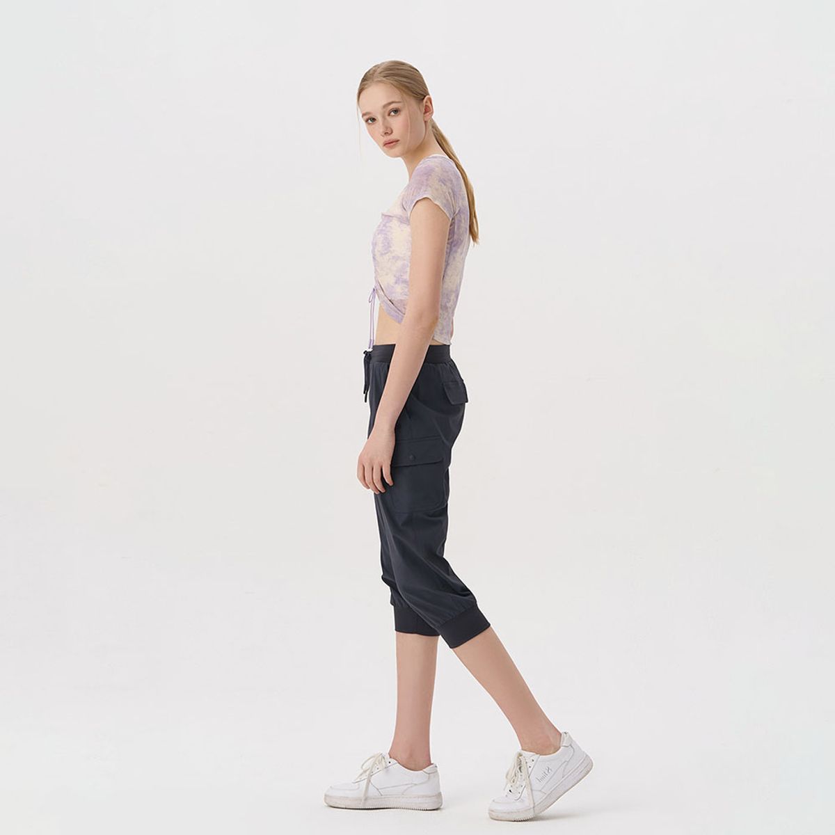 위뜨(HUIT) 우븐 카고 7부 조거 HTWJG4J09T
